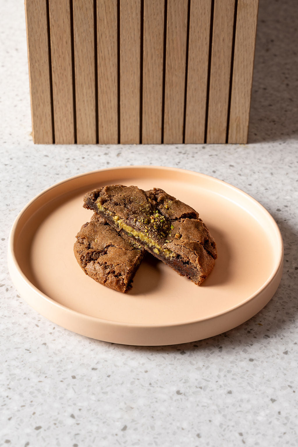 Dubai Cookie (crunchy filling)