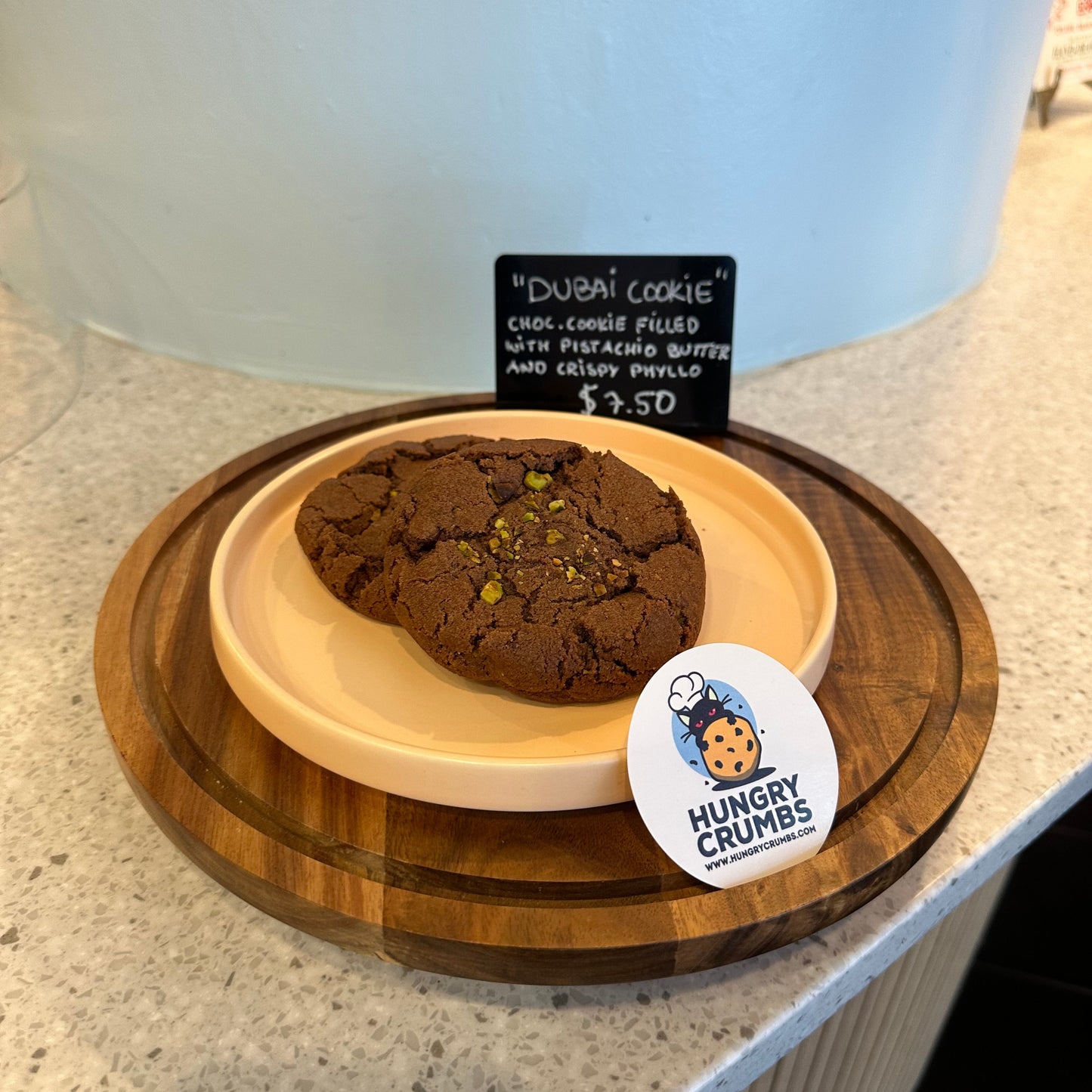 Dubai Cookie (crunchy filling)